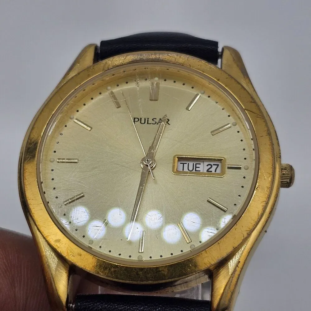 VTG Pulsar Men's Watch 37MM Gold Dial Day Date‎ New Black Leather Bands Battery